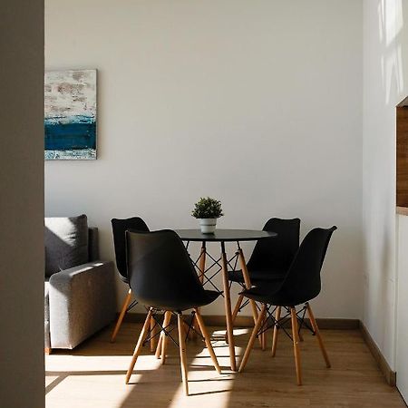 Beachfront Apartment マラガ エクステリア 写真